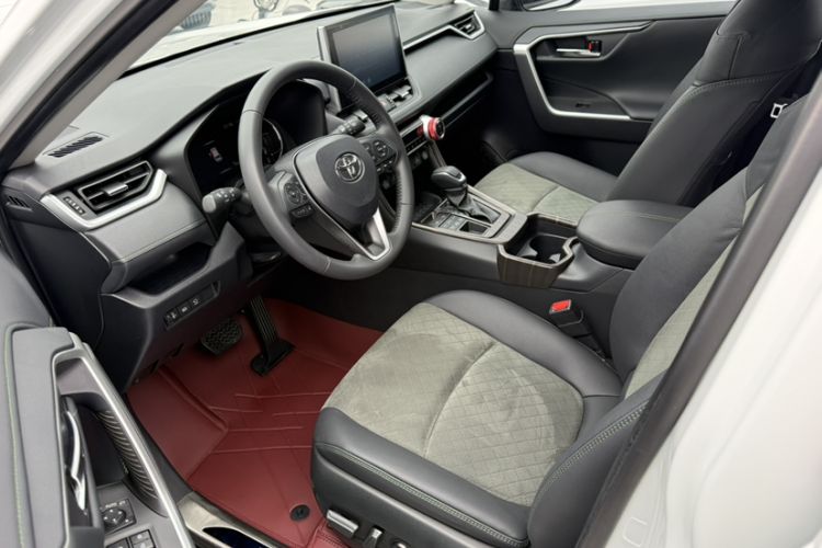 Used Toyota RAV4 2022 2.0L CVT 4x4 Style Plus Edition