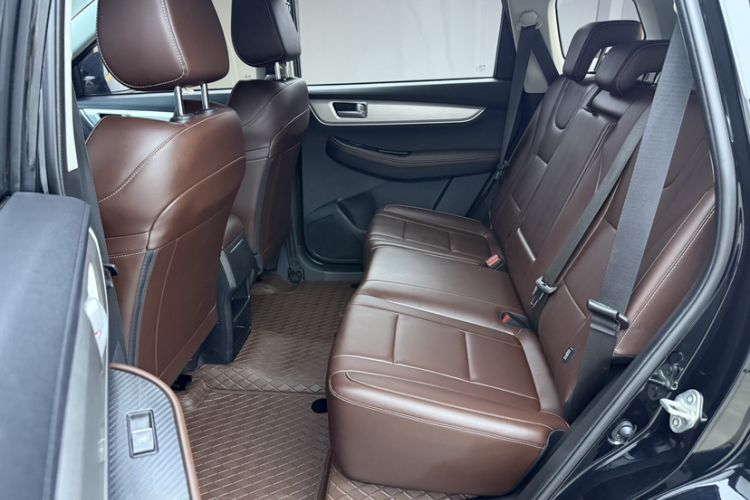 Used FORTHING T5 2023 Grand Edition 1.6L Manual Dream Version Five Seats