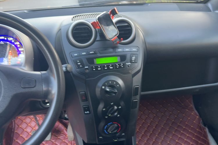 Used BYD F0 2015 1.0L AMT XuanKu Model Interior 7