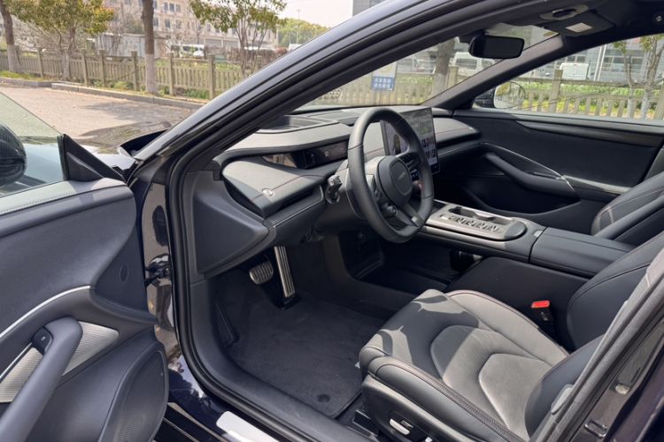 Used Xiaomi Auto SU7 2024 Four-Wheel Drive Ultra-Long Range Advanced Intelligent Driving Max Edition Left Front Seat