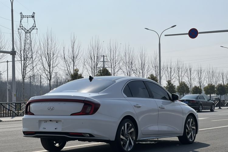 Used Hyundai Mistra 2021 1.8L CVT GLX Elite Edition
