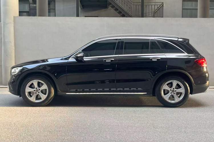 Used Mercedes-Benz GLC 2020 GLC 260 L 4MATIC Dynamic Model Exterior 2