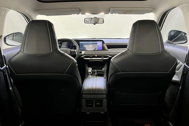 Used Venucia V 2021 260T Idol Edition