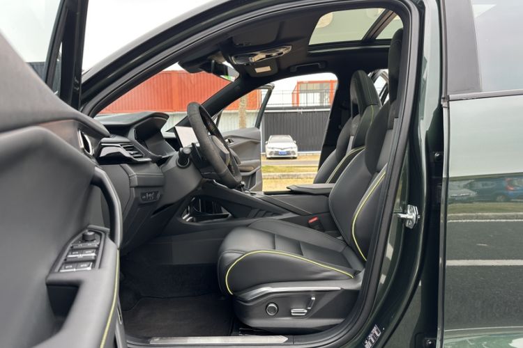 Used Lynk & Co 06 2023 Remix 1.5T Hero
