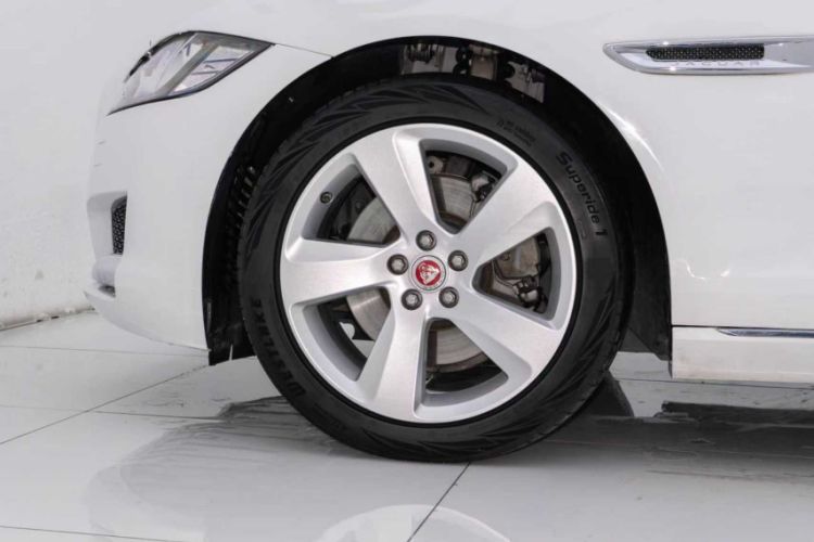 Used Jaguar XFL 2019 XFL 2.0T 200 PS Two-Wheel-Drive Elite Edition