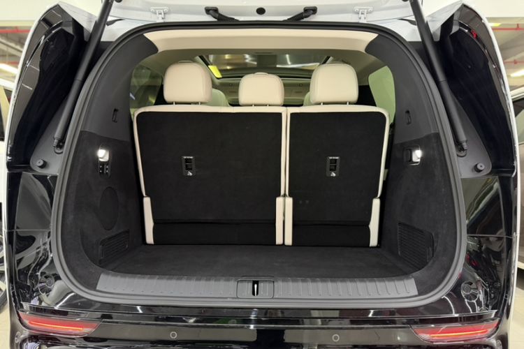 Used Li Auto MEGA 2025 Home Family Special Edition