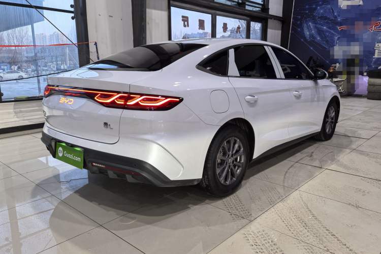 Used BYD Qin L 2024 DM-i 80KM Leading Model
