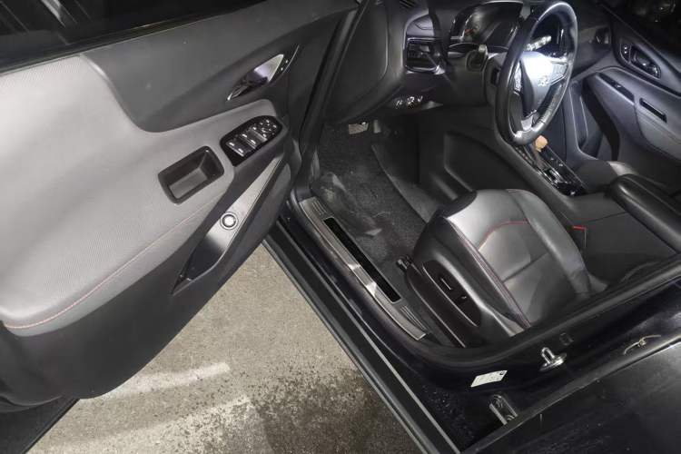 Used Chevrolet Equinox 2021 550T RS Smart Boundary-Pushing Edition