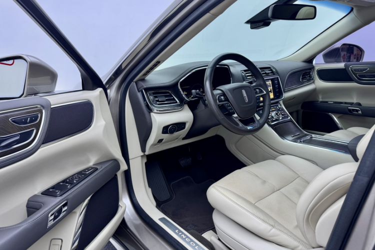 Used Lincoln Continental 2019 2.0T Two-Wheel Drive Luxury Edition China VI Standard