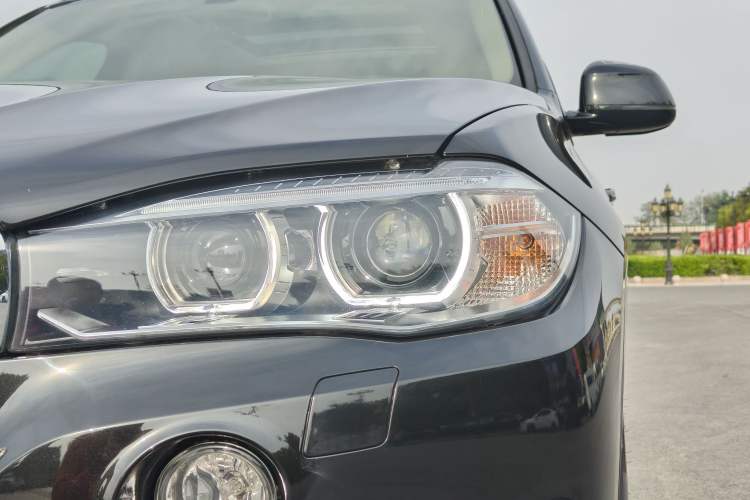 Used BMW X5 2017 xDrive28i
