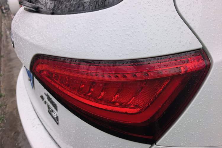 Used Audi Q5 2016 40 TFSI Technology Edition Exterior 5