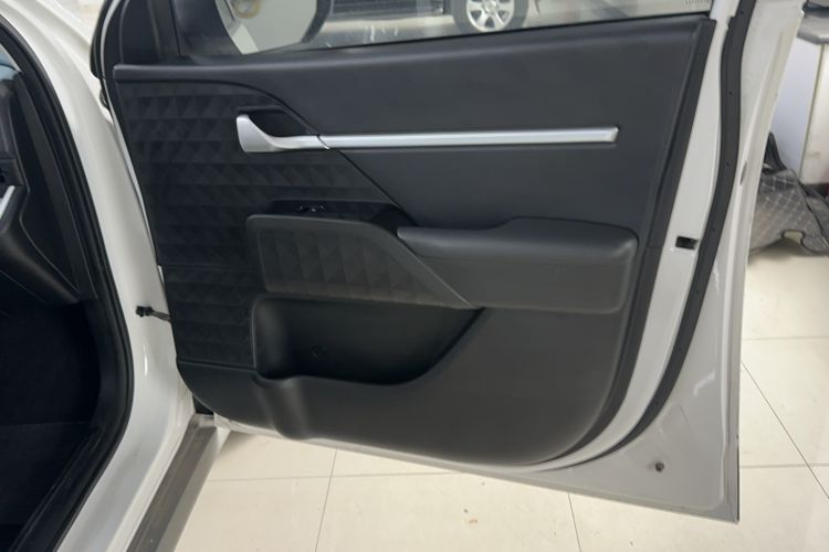 Used Hyundai ix35 2023 Musso 2.0L Deluxe Edition DLX Interior 10