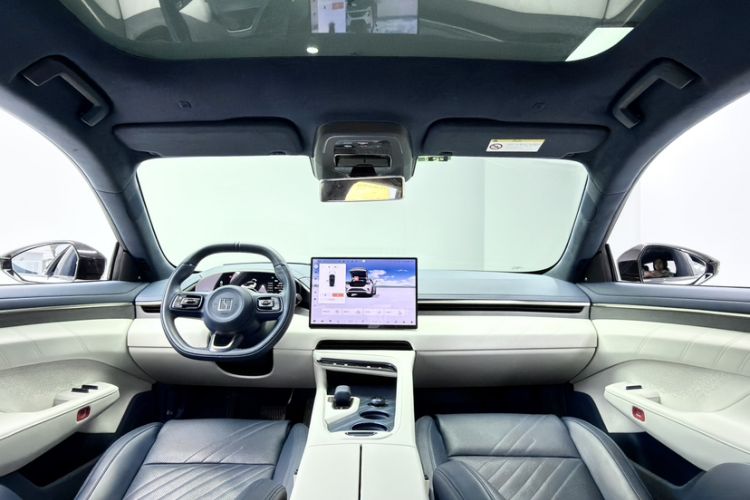 Used Zeekr 001 2025 WE Edition 100 kWh Rear-Wheel Drive