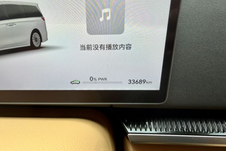 Used VOYAH Dream 2025 PHEV Four-Wheel Drive Excellence Qiankun Edition
