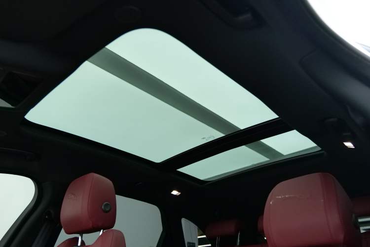 Used Jaguar F-PACE 2022 P250 R-Dynamic BLACK
