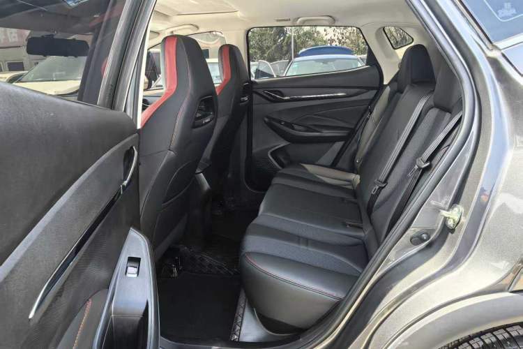 Used CHANGAN OSHAN X5 2023 Enjoy Edition 1.5T DCT Deluxe Model