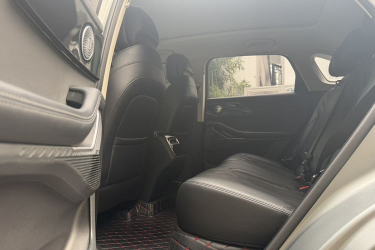 Used EXEED Stellar 2023 400T Two-Wheel Drive Comfort Edition Interior 2