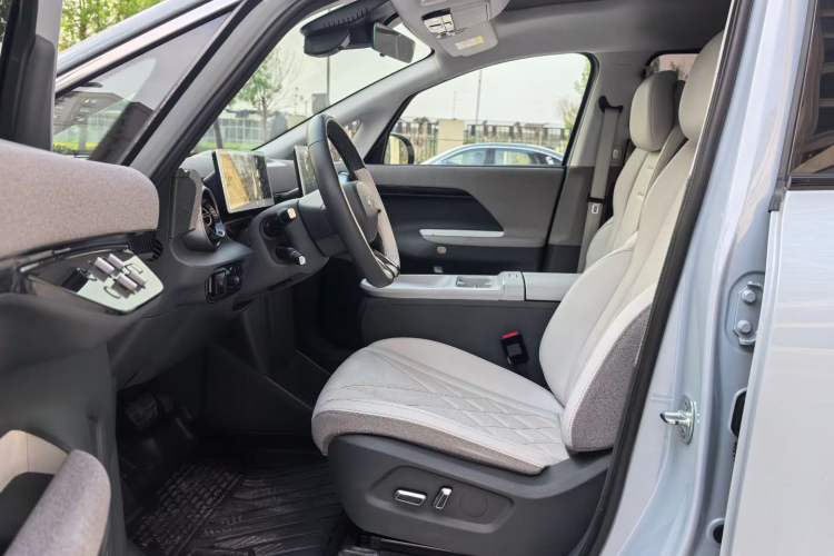 Used ARCFOX Kaola S 2024 AIR Interior 2