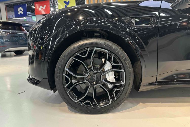 Used Avatr 11 2022 011 MMW Collaboration Limited Edition