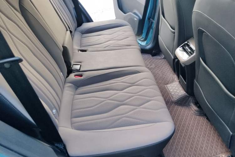 Used Chery Tiggo 8 PLUS C-DM 2025 1.5T 116 km Prestige Version 5 Seats