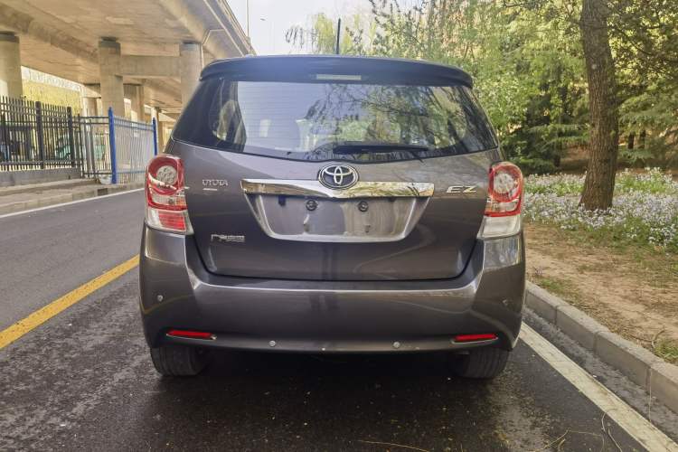 Used Toyota Verso 2014 Starlight 180E CVT Elite Edition