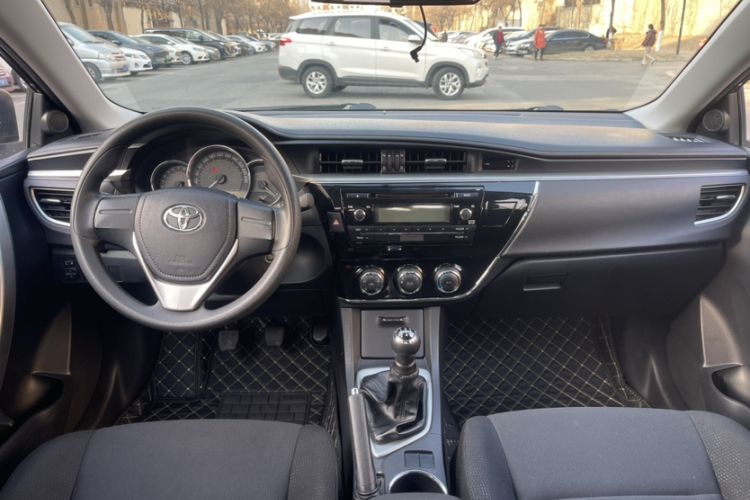 Used Toyota Corolla 2017 1.6L Manual GL Exterior 5