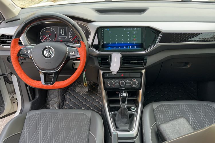 Used Volkswagen T-Cross 2019 280TSI DSG Comfort Edition Center Console