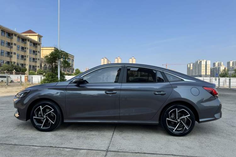 Used MG 5 2021 Revised 300TGI DCT Qingshè Luxurious Enjoyment Edition