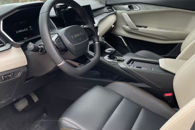 Used Lynk & Co 01 2021 2.0TD Two-Wheel-Drive Pro Trim