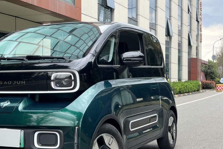 Used Baojun KiWi EV 2021 Artist Model Ternary Lithium Exterior 1