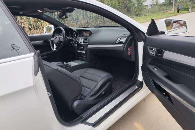 Used Mercedes-Benz E-Class (Import) 2014 E 260 Coupe