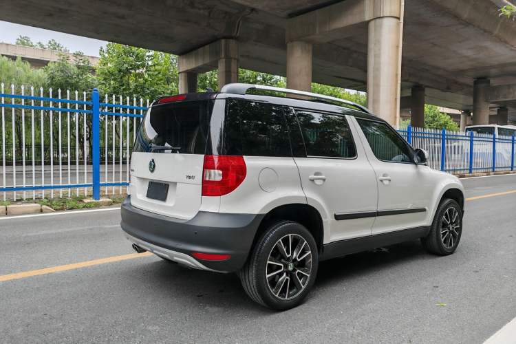 Used Skoda Yeti 2013 1.8T DSG Prestige Edition Exterior 4