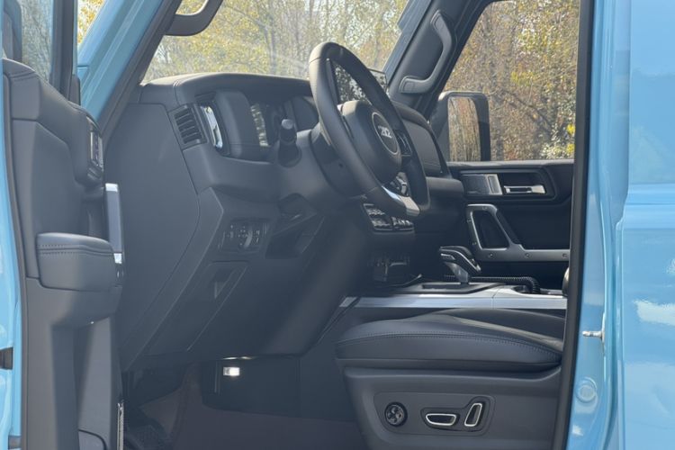 Used 212 T01 2025 2.0T Changfeng
