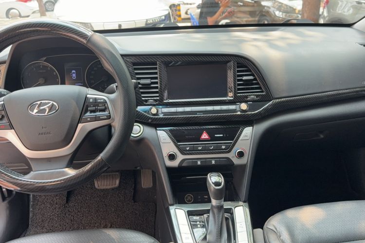 Used Hyundai Elantra (6th Generation / Lingdong) 2016 1.6L Automatic ZhiXuan · Luxury Version
