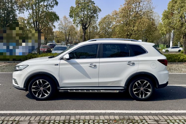 Used Roewe RX5 2018 30T Two-Wheel Drive Automatic Internet Smart Edition Exterior 4