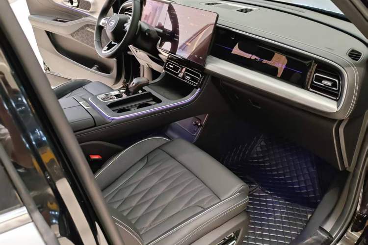 Used GAC Trumpchi GS8 2022 Linghang Series 2.0 TGDI Two-Wheel-Drive Luxury Smart Connectivity Version (7 Seats) Right Front Seat