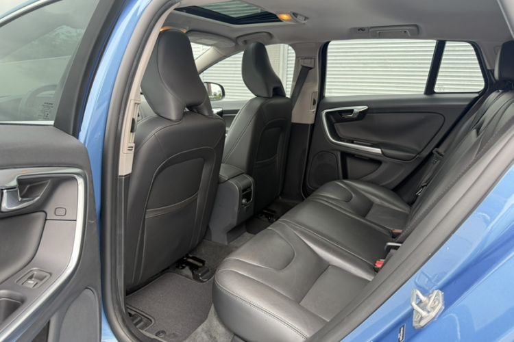 Used Volvo V60 2015 T5 Zhiyi Edition