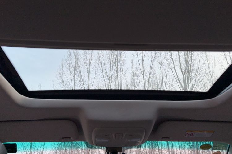 Used SWM X7 2016 1.8L Manual Luxury Edition 7 Seats
