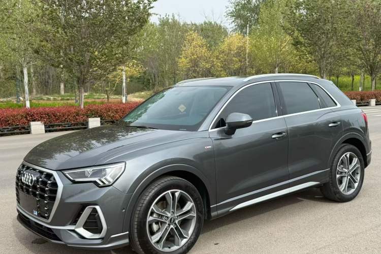 Used Audi Q3 2022 40 TFSI Fashion Dynamic Model