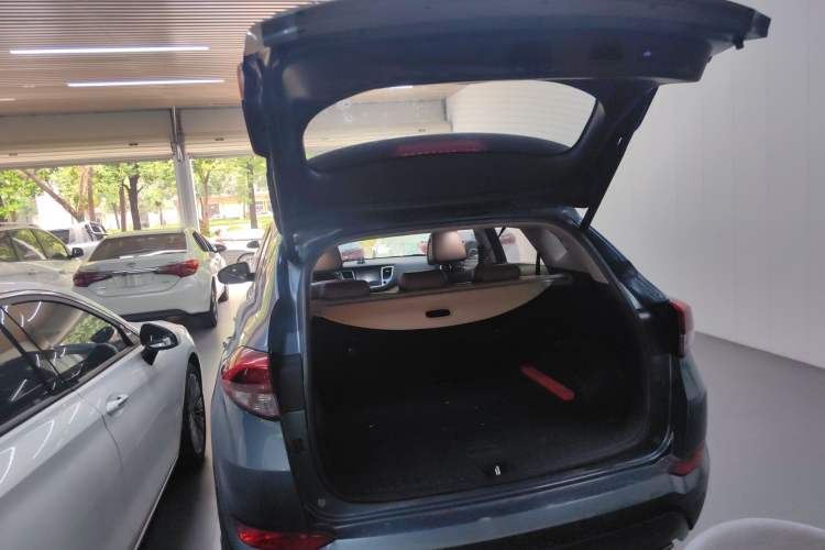 Used Hyundai Tucson 2015 1.6T Dual-Clutch Two-Wheel-Drive Leading Model