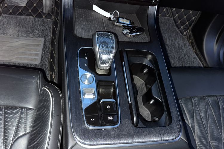 Used GAC Trumpchi GS8 2022 Linghang Series 2.0 TGDI Two-Wheel-Drive Luxury Smart Connectivity Version (7 Seats)
