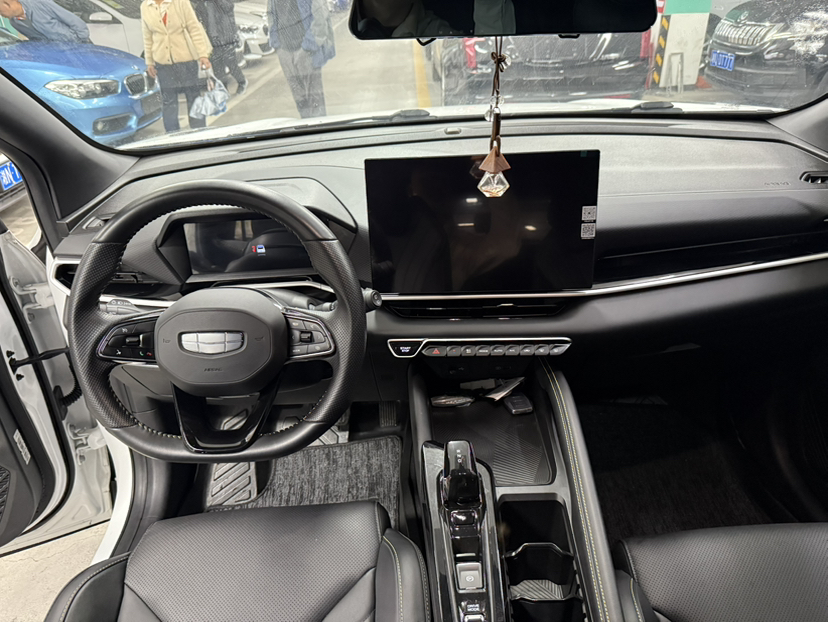 Geely Auto Coolray 2025 Bin Yue L 1.5TD DCT Star Diamond — снимка 15