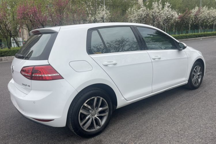 Used Volkswagen Golf 2014 1.4TSI Automatic Flagship Model
