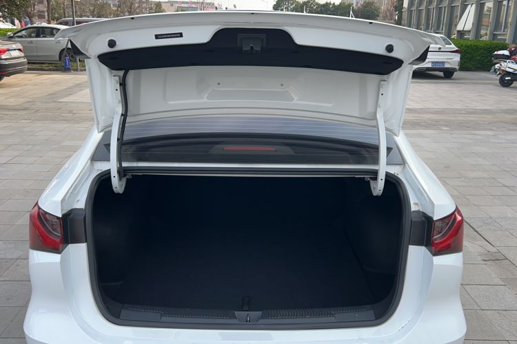 Used Roewe i5 2023 1.5L CVT Luxury Edition