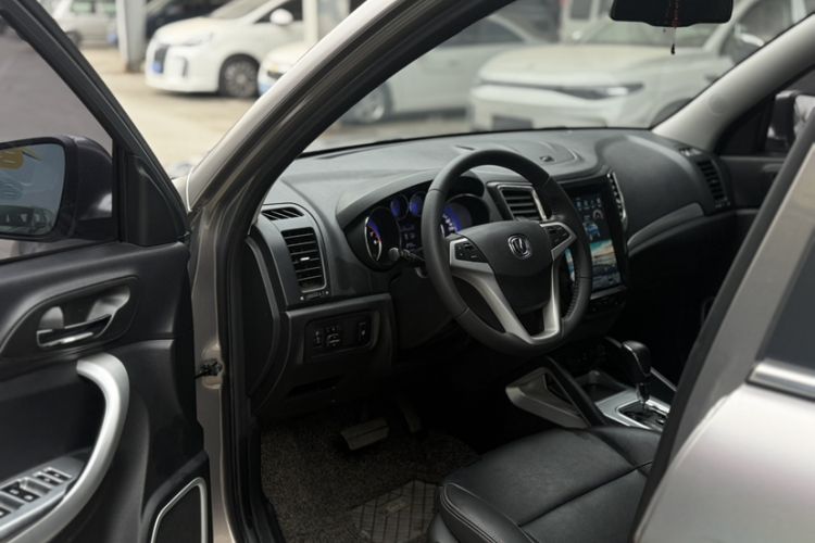 Used Changan CS35 2016 1.6L Automatic Luxury Model China V Standard
