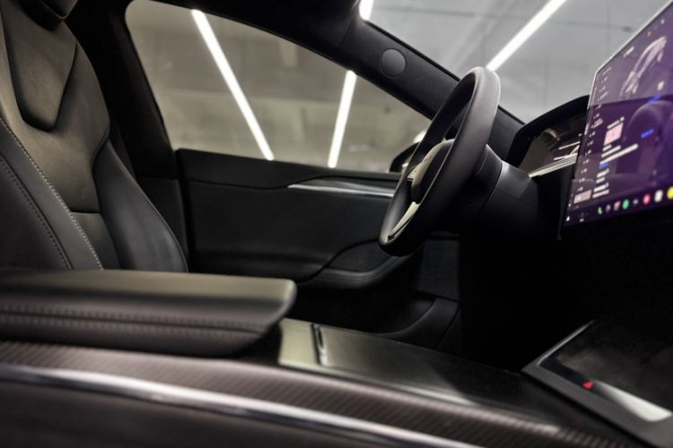 Used Tesla Model S 2023 Three-Motor All-Wheel-Drive Plaid Version
