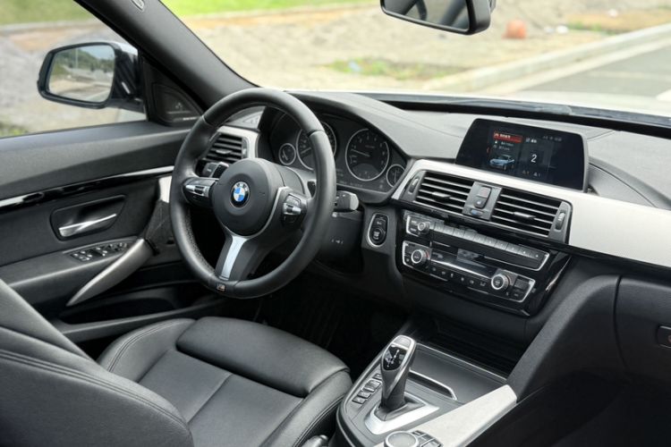 Used BMW 3 Series GT 2018 320i M Sport Edition
