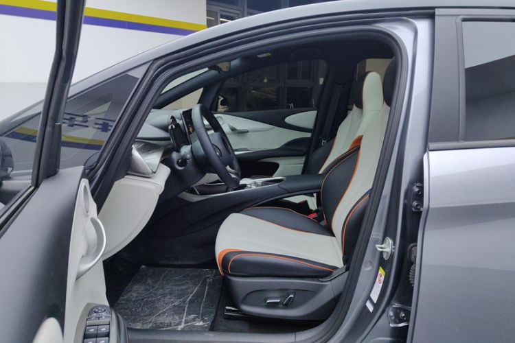 Used BYD Dolphin 2021 405 km Fashion Edition
