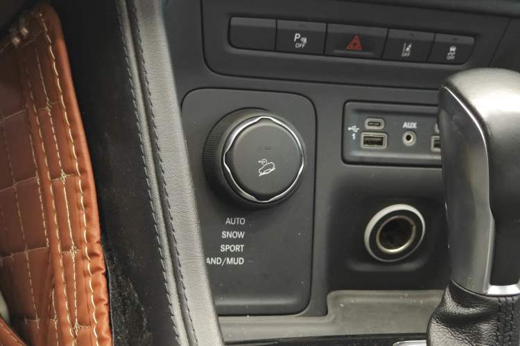 Used Jeep Grand Commander 2018 2.0T Four-Wheel Drive Prestige Edition China V
