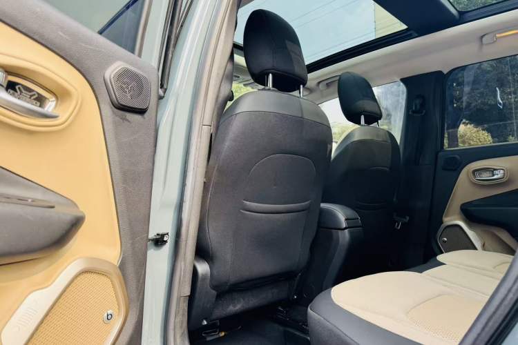 Used Jeep Renegade 2016 2.0L Automatic Four-Wheel Drive 75th Anniversary Tribute Edition